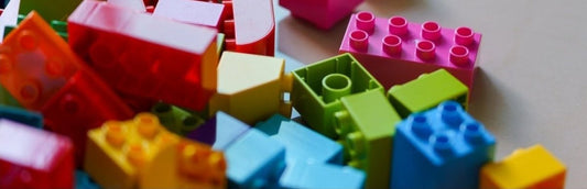 LEGO: Dalle Origini ad Oggi - DarSaGiocattoli