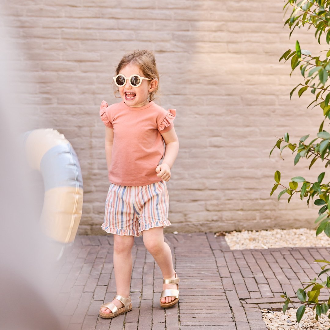 Completo Bambina 2 Pezzi Pantaloncini a Righe e T-Shirt Rosa Cotone Dirkje N58466 - 8720815588792 - DarSaGiocattoli