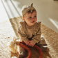Dirkje Completo Neonata 3 Pezzi Maglia, Pantaloni e Fascia Beige O56342 - 8720815502187 - DarSaGiocattoli
