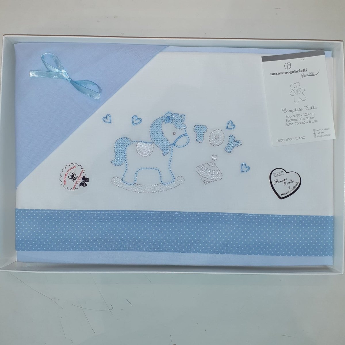 Nazareno Gabrielli Compose Culla - Carrozzina 3 pz Azzurro - ricamato 100% cotone NG91P - 8052960008994 - DarSaGiocattoli