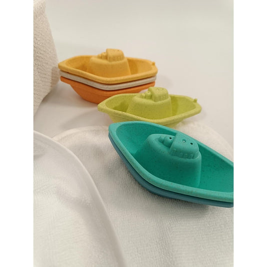 Set Bagno Neonato Con Asciugamano e Giochini Barchette SUM220 - 8300941359550 - DarSaGiocattoli