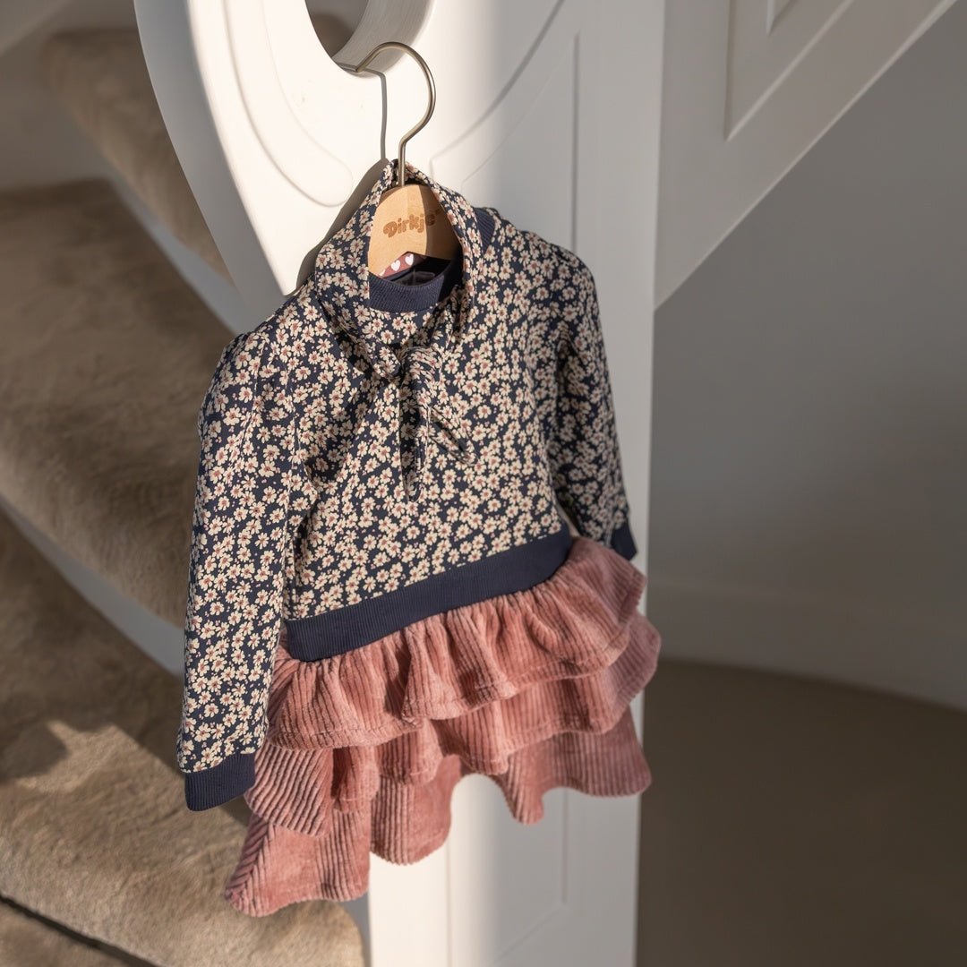 Vestito Neonata Con Maglia, Gonna e Fascia Per Capelli Dirkje O56485 - 8720815508318 - DarSaGiocattoli